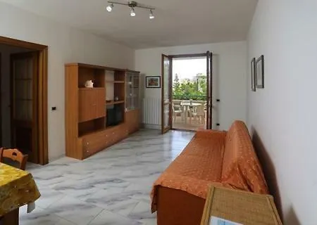 La Casa Al Mare Apartment *